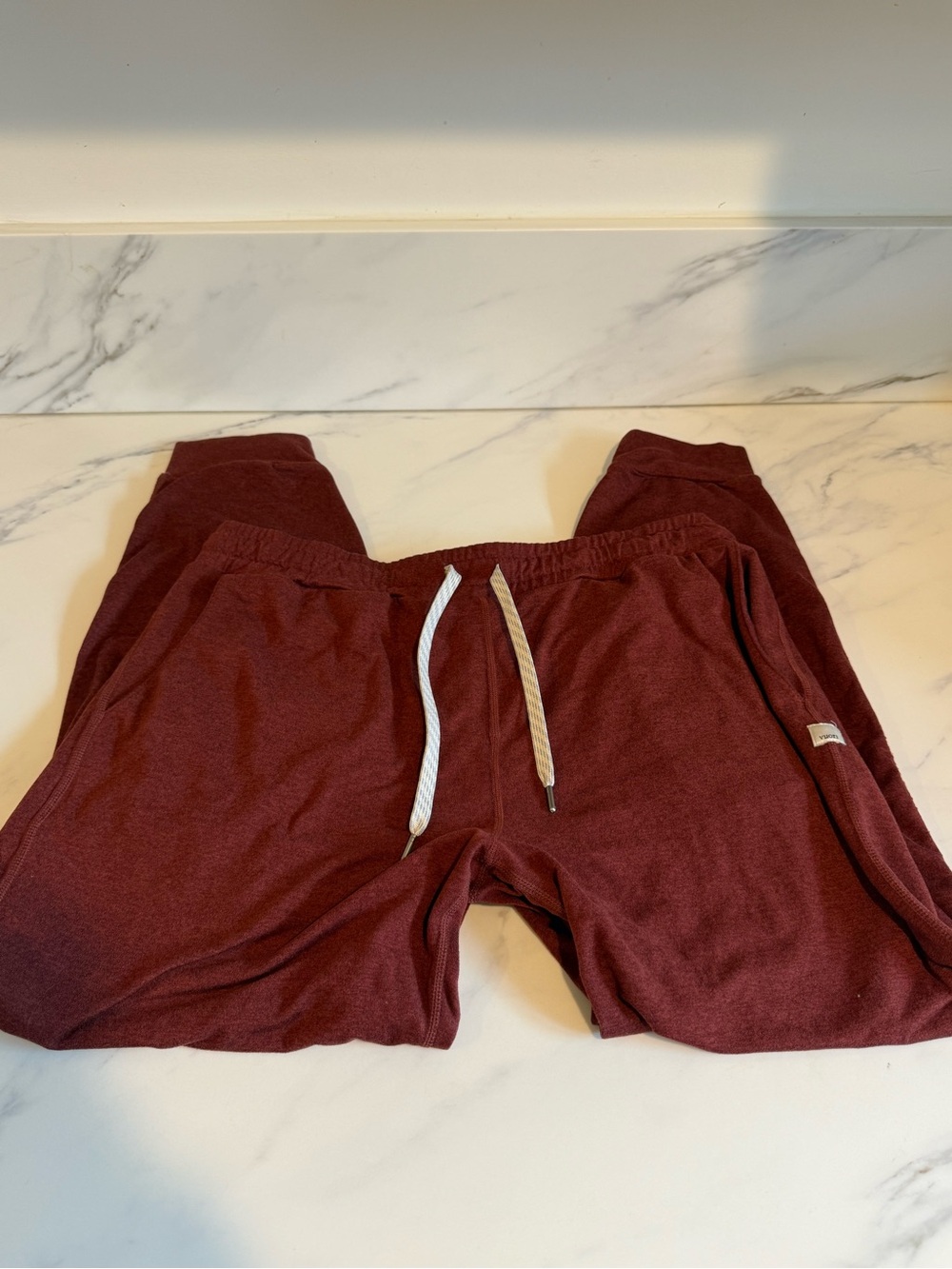 Vuori orange reddish soft joggers
